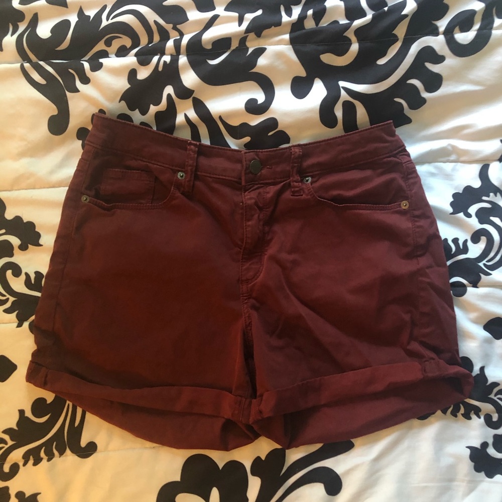 Universal Thread Maroon Shorts